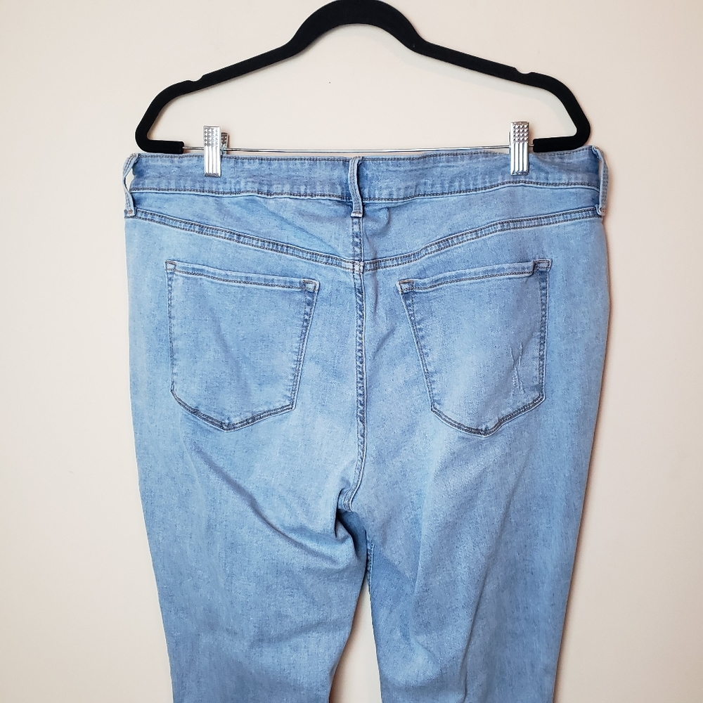 OLD NAVY Light Wash Super Skinny Jeans - Picture 7 of 10